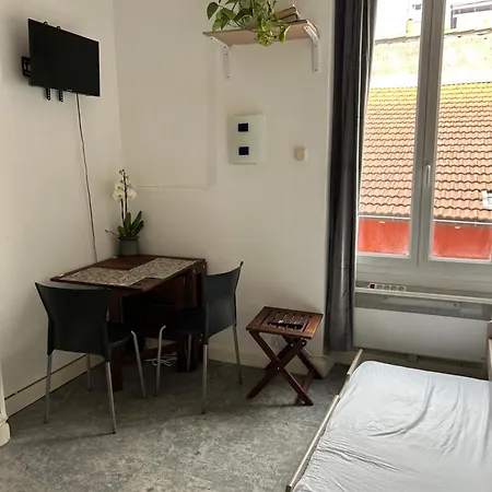 O Métro Gratte-ciel Apartamento Villeurbanne
